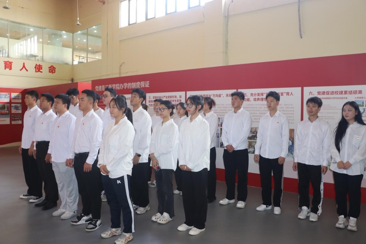 1702729451864938.jpg 1702729451864938.jpg